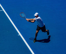 Andy Murray becomes world tennis No1 after Raonic walkover in Paris