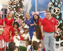 Hospital  Pediátrico Dr. Hugo Mendoza enciende fantástico árbol de navidad