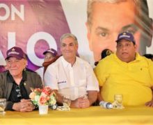 Gonzalo Castillo recibe masivo respaldo en Azua