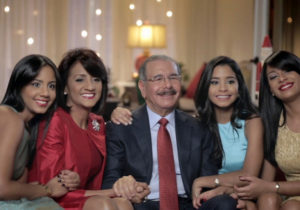 En Navidad, presidente Danilo Medina envía cálida felicitación al pueblo dominicano y recuerda importancia de ser solidarios