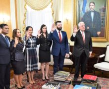 Presidente Danilo Medina juramenta a la nueva Gobernadora de Azua, junto a otros funcionarios designados mediante decretos 3-20 y 18-20