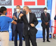 En beneficio de más de 10 mil alumnos sureños, Danilo Medina entrega 25 planteles educativos y 3 estancias durante acto en San Cristóbal