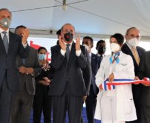 Más y mejores atenciones para niños de 15 provincias del Cibao: Danilo Medina entrega Hospital Arturo Grullón, en Santiago