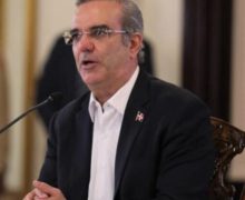 Presidente Abinader a la población ante el COVID-19: “Tienen que mantener el orden porque si no vamos a restricciones mayores”