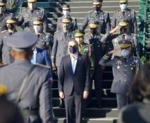 El Presidente Luis Abinader pasa revista a trabajos de la Policía Nacional.