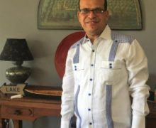 Es azuano el médico que recibió la primera dosis de la vacuna contra el Covid-19 en República Dominicana