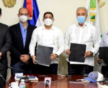 El Ministerio de Agricultura,  la AFCONAGRO y los agricultores Firman Acuerdo Tripartito para garantizar producción y precio justo del Tomate Industrial