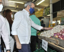 Presidente Luis Abinader dice Gobierno trabaja para que el pueblo acceda a canasta básica sin problemas