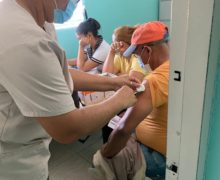 El Gabinete Agropecuario, la Gobernación de Azua y Salud Pública desarrollan intensa jornada de vacunación contra  la Covid 19