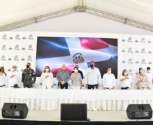 En Azua, Gobierno entrega primeros apartamentos del Plan Nacional de Viviendas Familia Feliz