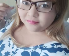 Ángela Grey Pérez Díaz celebra su primer año de gestión de Gobernadora de Azua  realizando obras sociales.