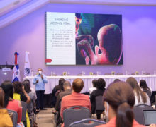 Autoridades de Salud aseguran consumo de alcohol sigue siendo un factor de riesgo durante el embrazo.