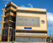 Sector  Textilero  se Reúne con Director de INABIE,  Víctor Castro.