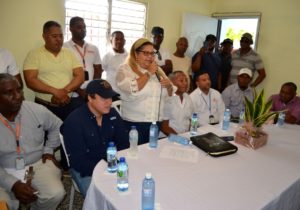  Obras Públicas y la gobernación de Azua  anuncian construcción de Estadio en Los Jovillos, con inversión superior a 11 millones de pesos.