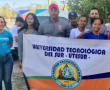 UTESUR participa en jornada de Limpieza de Las Playas, en colaboración con Descubre Azua  