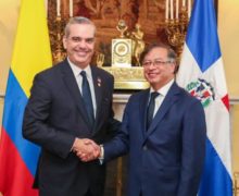 Presidente Luis  Abinader y Gustavo Petro se reúnen previo a toma de posesión 