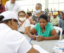 Gobierno beneficia en jornada «Primero Tú» más  de 6 mil personas de comunidades vulnerables de Santiago