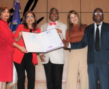 UASD reconoce trayectoria artística y literaria de Olga Lara