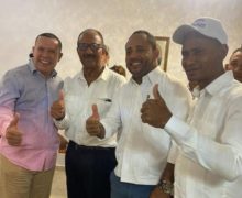 Ex Gobernador de Azua Hernani Martínez y otros dirigentes apoyan candidatura de Ruddy González Senador