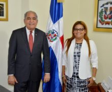 Embajador de la República Dominicana en Chile visita a la  Gobernadora  de Azua