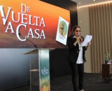 OLGA LARA y su emotivo regreso al lar nativo” Presenta su nuevo libro DE VUELTA A CASA