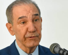 Ministro del Mescyt llama a jóvenes a prepararse para convocatoria de becas a principios del 2024