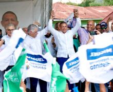 Bolívar Díaz movilizó a cientos de Ocoeños en el lanzamiento de su candidatura alcalde por Rescate RD