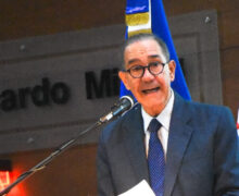 Mescyt abre convocatoria para 8 mil becas nacionales de grado, postgrado, maestría y doctorado en 52 universidades del país.