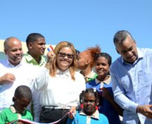 Gobierno inaugura escuela y destacamento policial en Monte Grande de Azua