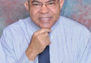 DECESO DEL LCDO ABRAHAM MATOS MEJÍA, CAUSA NOSTALGIA EN LA COMUNIDAD DE AZUA
