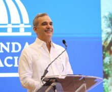 Presidente Luis Abinader inaugura la UASD-Azua, con inversión de mil 229 millones de pesos