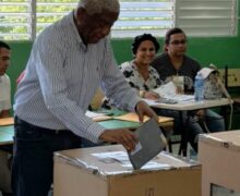 Chito Naut votó en Escuela  Ángel  Fermín Noboa