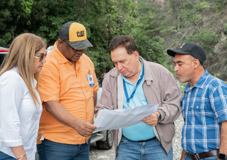 Indrhi estudia presa sobre río Grande en Azua