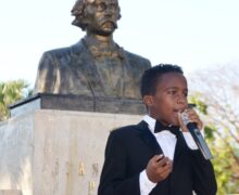 Colegio de Utesur en actos por 212 Aniversario del natalicio de Juan Pablo Duarte