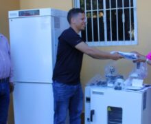 UTESUR recibe donación del proyecto TRASA con equipos para laboratorio de investigación agrícola 