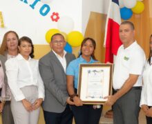 40 Aniversario: Politécnico Azua distingue a Digitel por aportes a pasantías estudiantiles