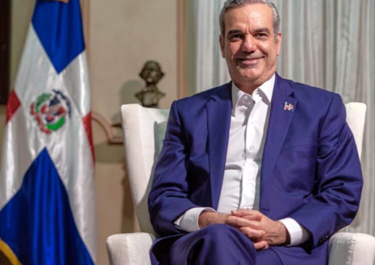 Presidente Luis Abinader llama a los dominicanos a estar unidos, al amor y la solidaridad en esta Navidad y Año Nuevo