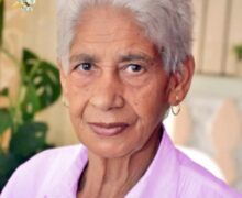 Invitación a Misa de la Señora Alejandrina Pinales de Minyety, primer año de triste partida