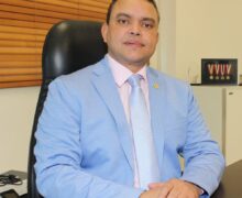 Designan a Julio Landrón director del Servicio Nacional de Salud (SNS)