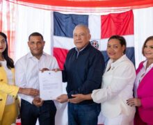 Gobierno entrega más de RD 85 millones para construcción de obras en Azua