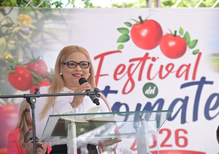 ¡El Tomate está de Fiesta! Inicia con éxito Cuarta Versión del Festival del Tomate Azua 2026