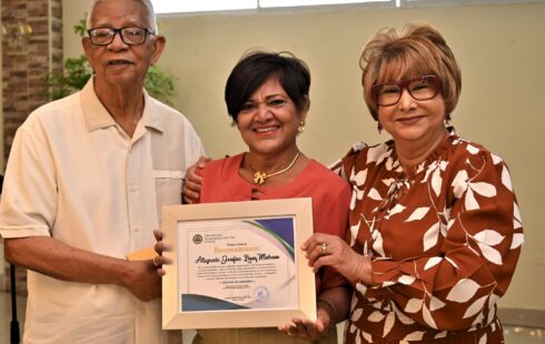 Utesur rinde tributo a la excelencia docente en su quinta edición del “Maestro del Año”