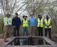 Geólogos de la Universidad de Texas realizan visita a la cuenca de Azua para iniciar investigación sobre el potencial de hidrocarburos de la zona