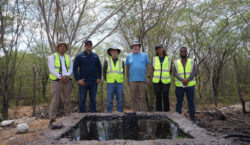 Geólogos de la Universidad de Texas realizan visita a la cuenca de Azua para iniciar investigación sobre el potencial de hidrocarburos de la zona