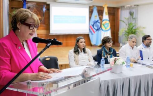 Hidroeléctrica Los Toros y Utesur: el modelo que transforma vatios en títulos universitarios.