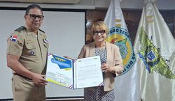 UNADE y UTESUR impulsan debate sobre seguridad y soberanía en Azua