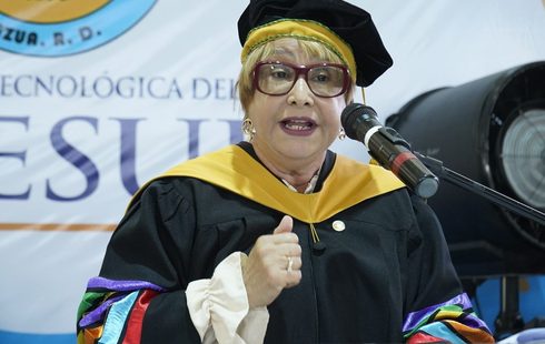 Utesur lanza nueva promoción de profesionales en su  47 aniversario